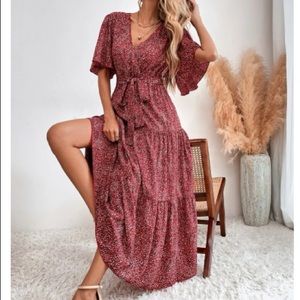 Chic Floral Maxi Dress in Red